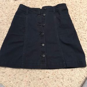 H&M black button up jean skirt size 0